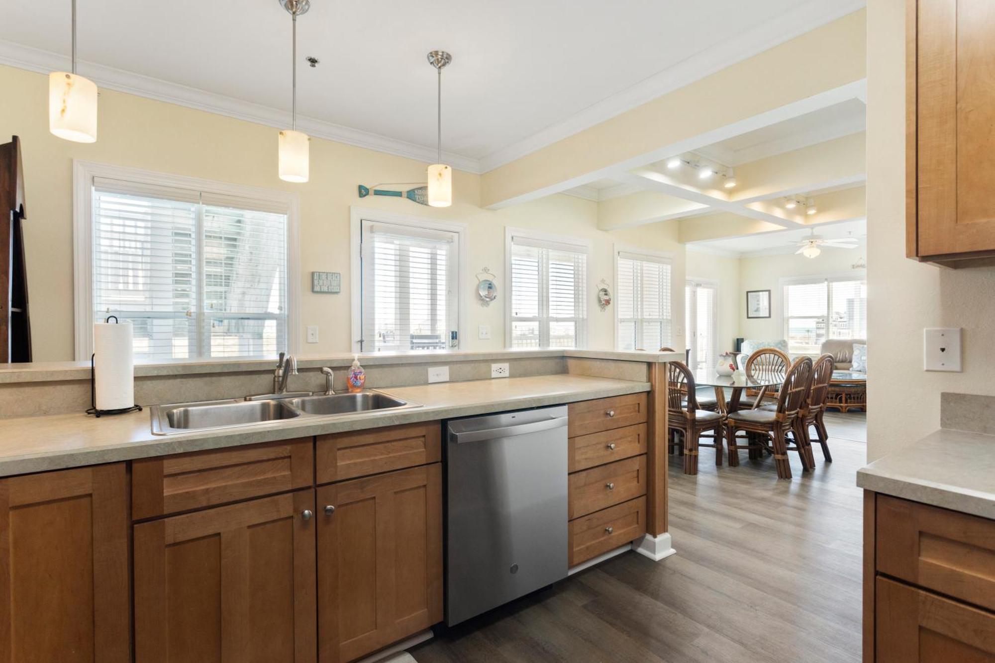 Oceanview 4Br/4Ba Condo, Steps To Beach/Pool Ocean Isle Beach Exterior photo