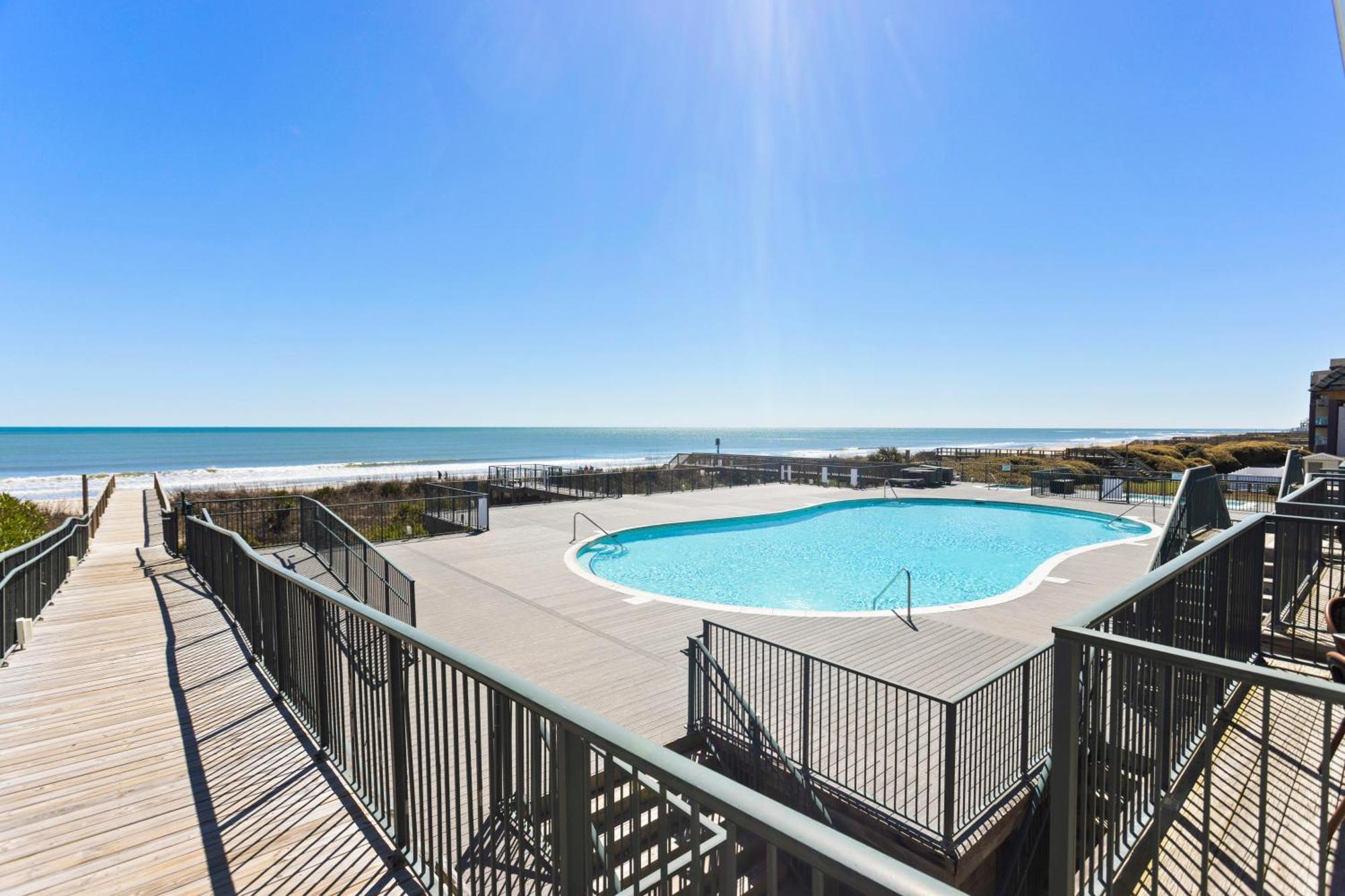 Oceanview 4Br/4Ba Condo, Steps To Beach/Pool Ocean Isle Beach Exterior photo