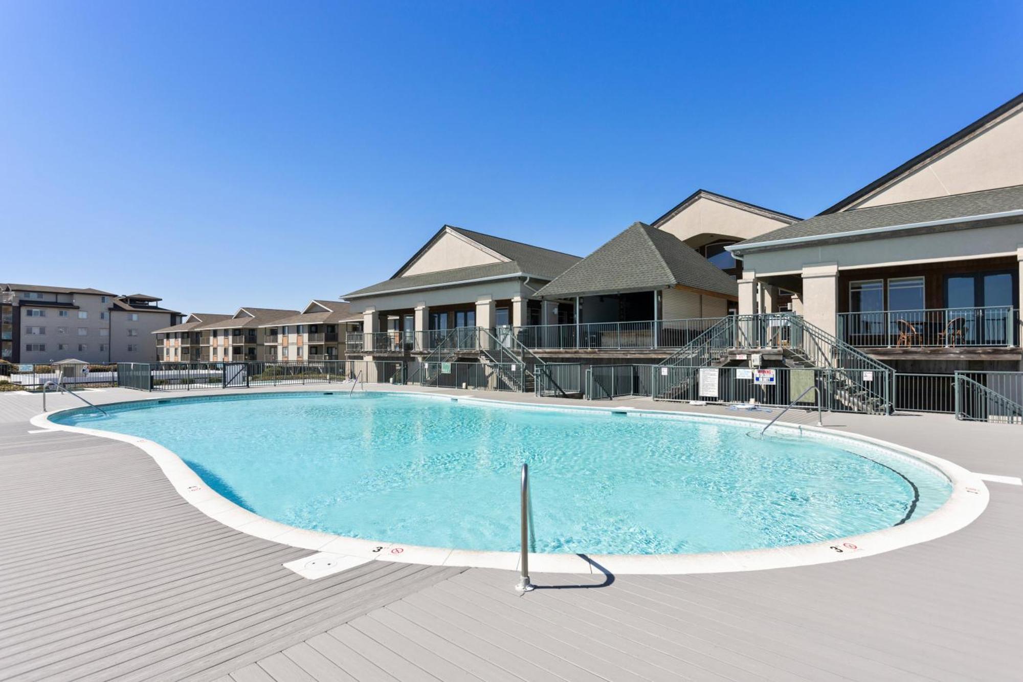 Oceanview 4Br/4Ba Condo, Steps To Beach/Pool Ocean Isle Beach Exterior photo